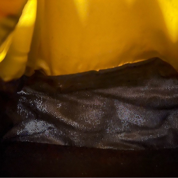 The North Face Recon A92X 123 Backpack Daypack 30L Laptop Hiking Bag Black Gold - Picture 5 of 5